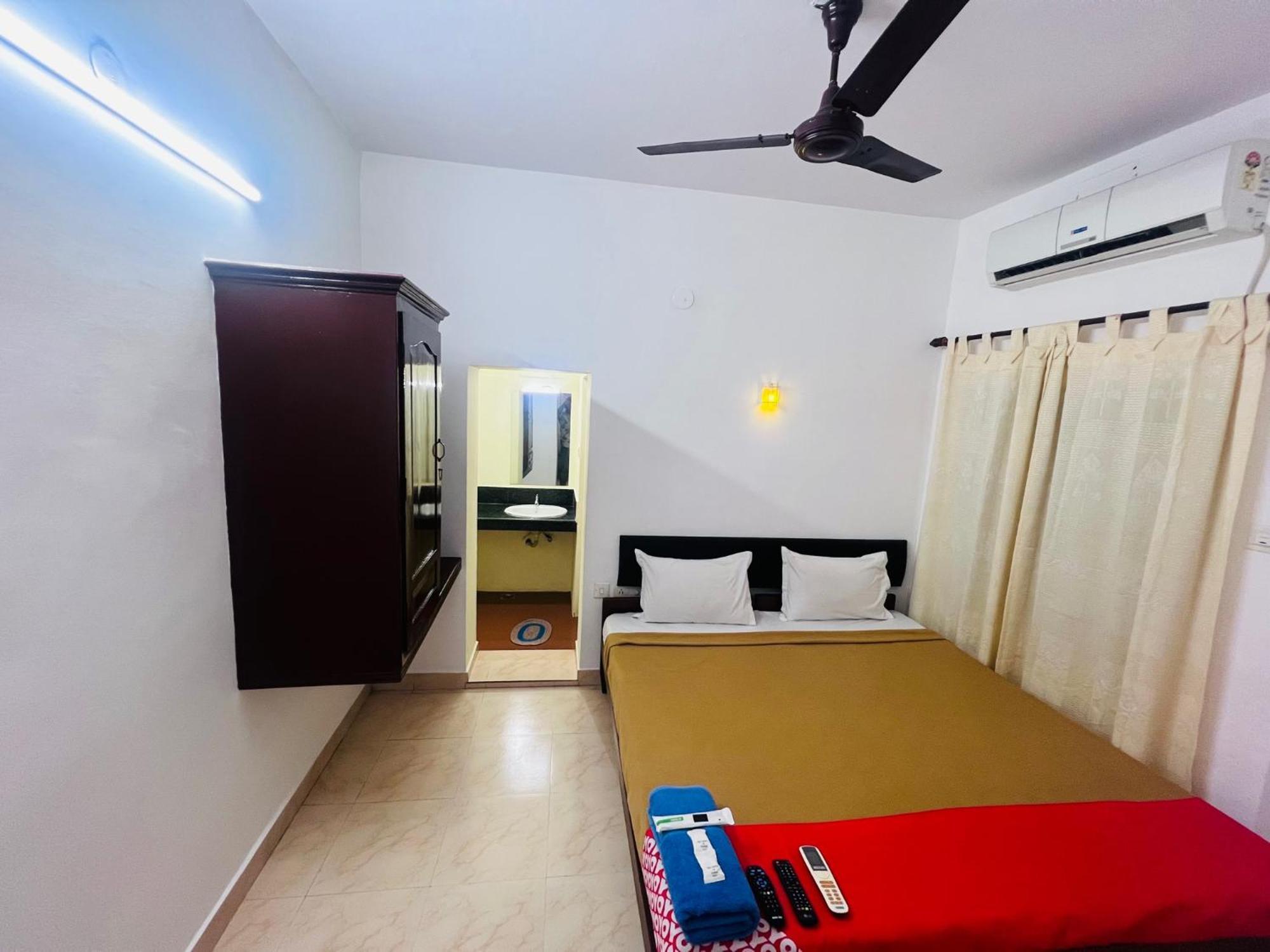 Hotel Sunday - Townhouse Club Airport Trivandrum Thiruvananthapuram Dış mekan fotoğraf